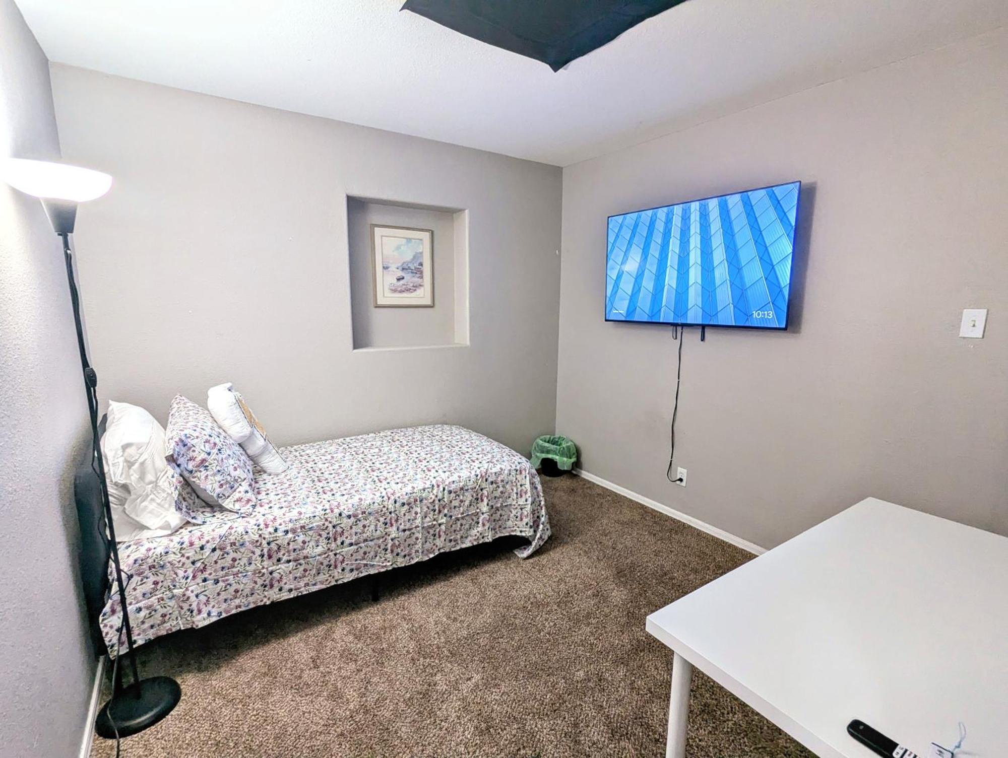 Private Rooms In Phoenix, Az 坦培 外观 照片