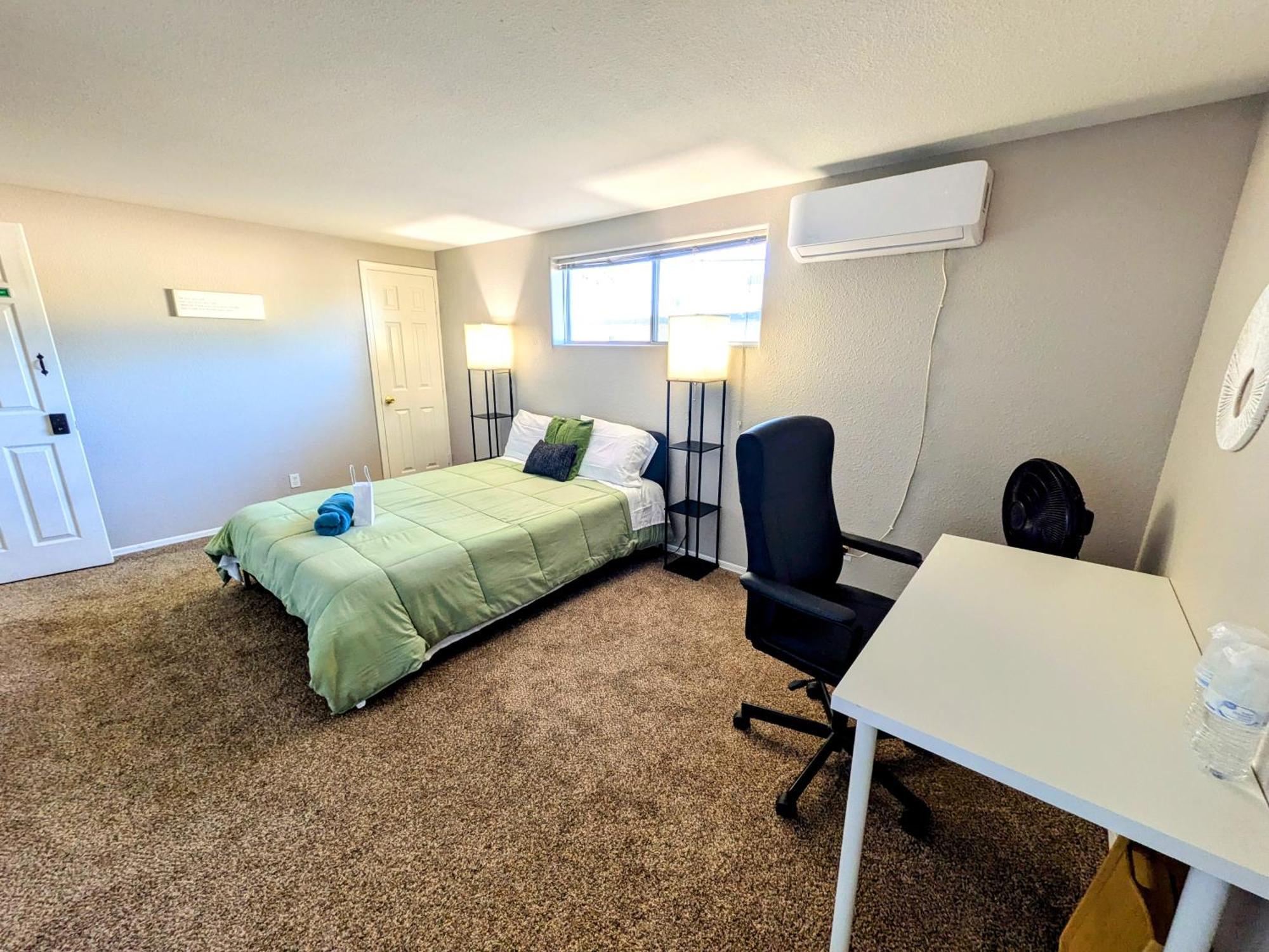 Private Rooms In Phoenix, Az 坦培 外观 照片